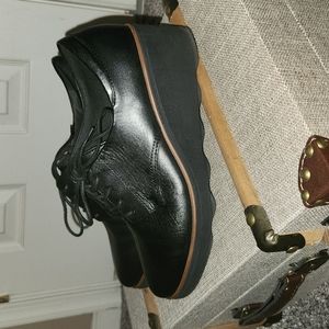 Clark's Foam Sole Oxfords size 9W